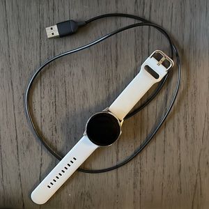 Samsung Galaxy SmartWatch and Charger